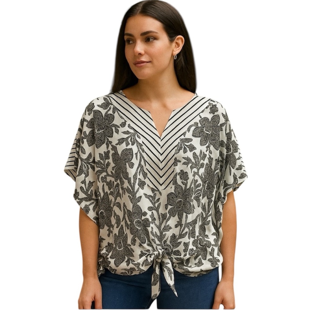 Chico’s black & white front tie blouse size 00 - equivalent to XS